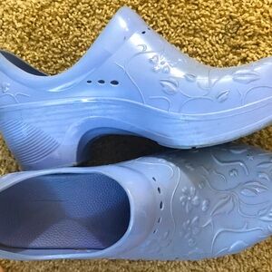 Dansko rubber clogs size 39